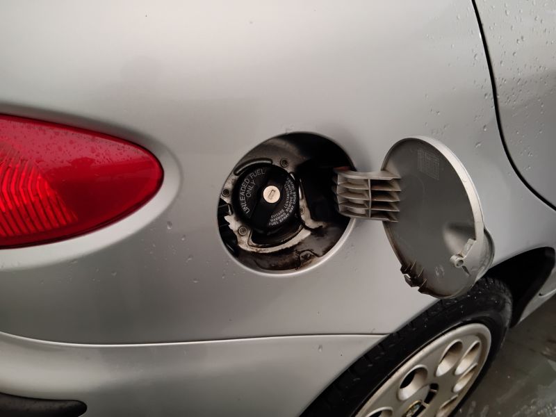 GuidiCar - ALFA ROMEO 147 147 - 1.6i 16V Twin Spark cat 5p. Distinctive